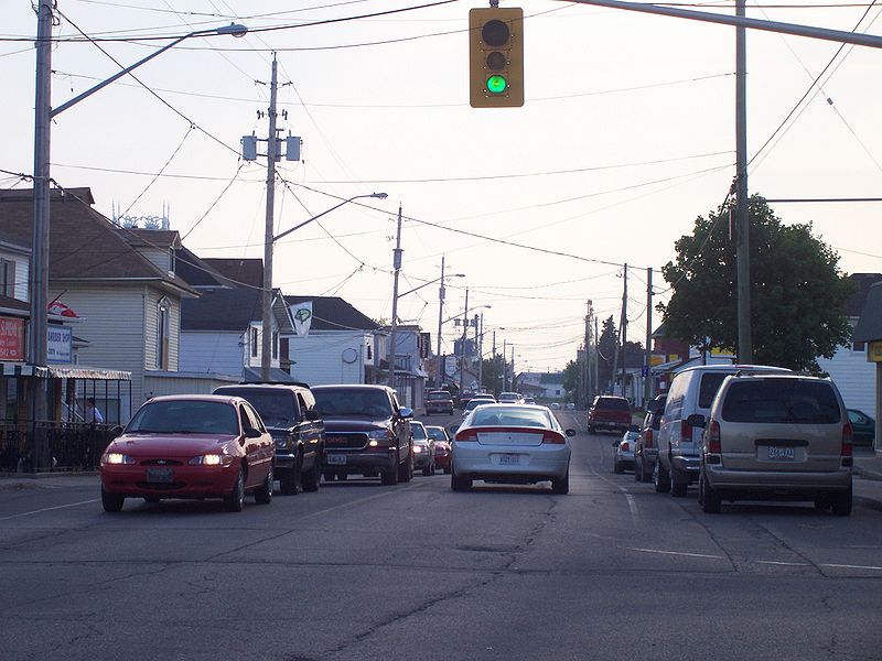 File:Notre-Dame Street.jpg