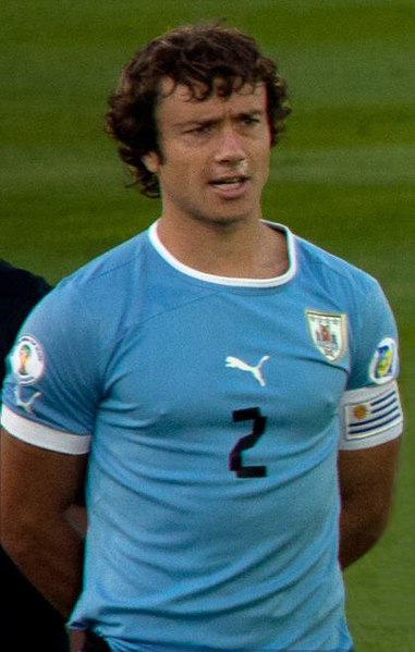 Archivo:Diego Lugano 2011.jpg