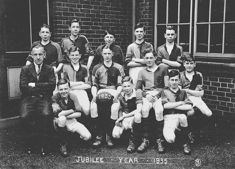 File:Dinnington-rugby-team-1935.jpg