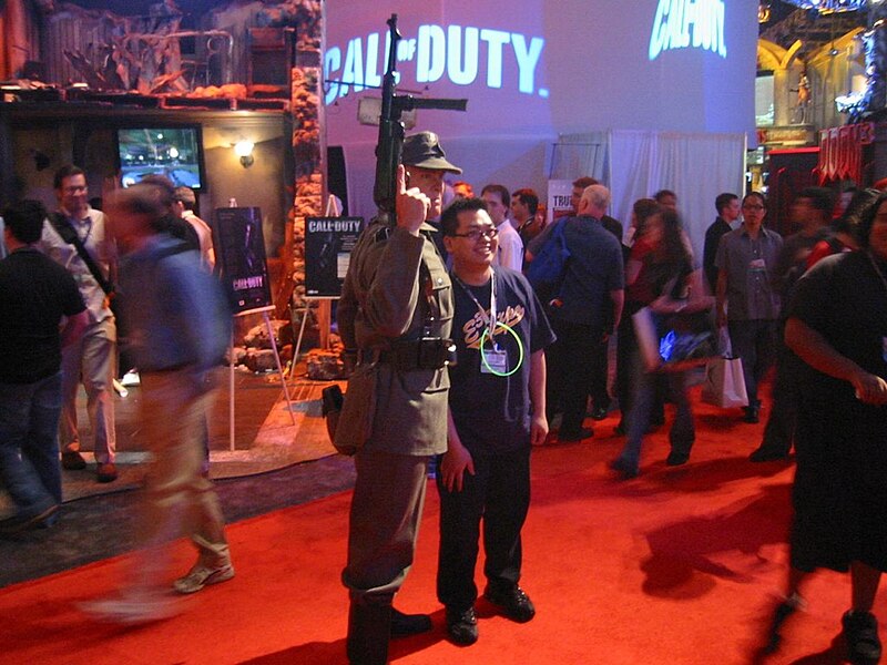 File:E3 2003 (343111642).jpg