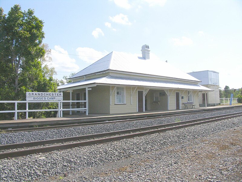 File:Grandchester-railway-station-queensland.JPG