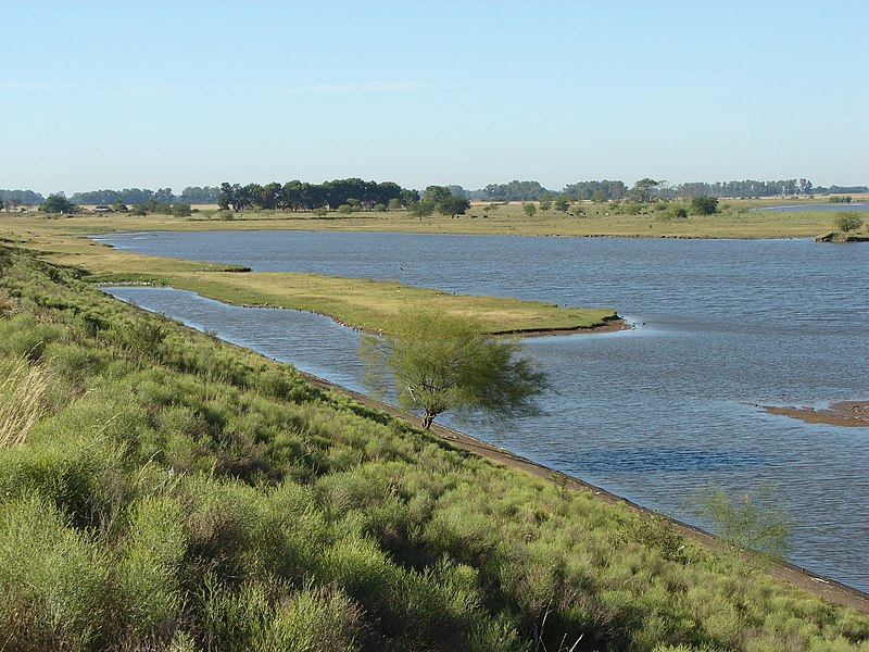 Archivo:Lago San Francisco.jpg