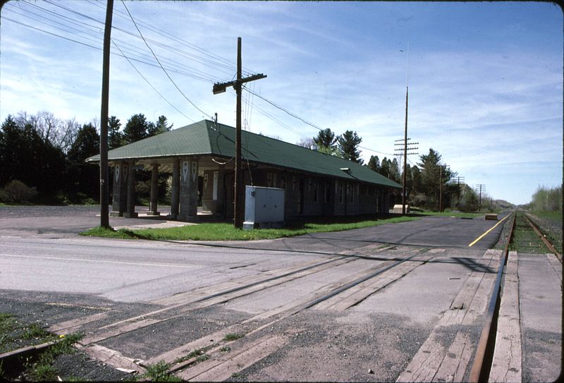 File:Mount-Pocono-Station.JPG