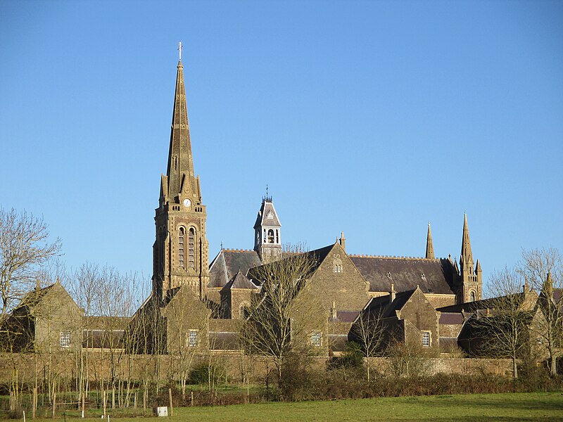 File:St. Hugh's Charterhouse, Parkminster.JPG