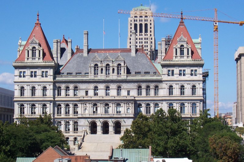 File:AlbanyCapitolFromEast.JPG