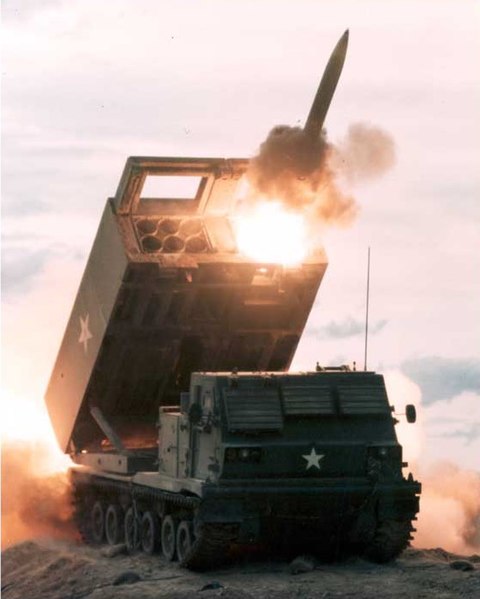 Archivo:Army mlrs 1982 02.jpg