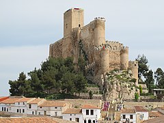 Castillo de Almansa, del siglo XIV.