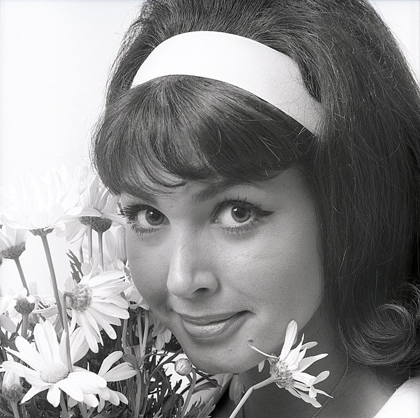 File:Donna Loren 1964.jpg