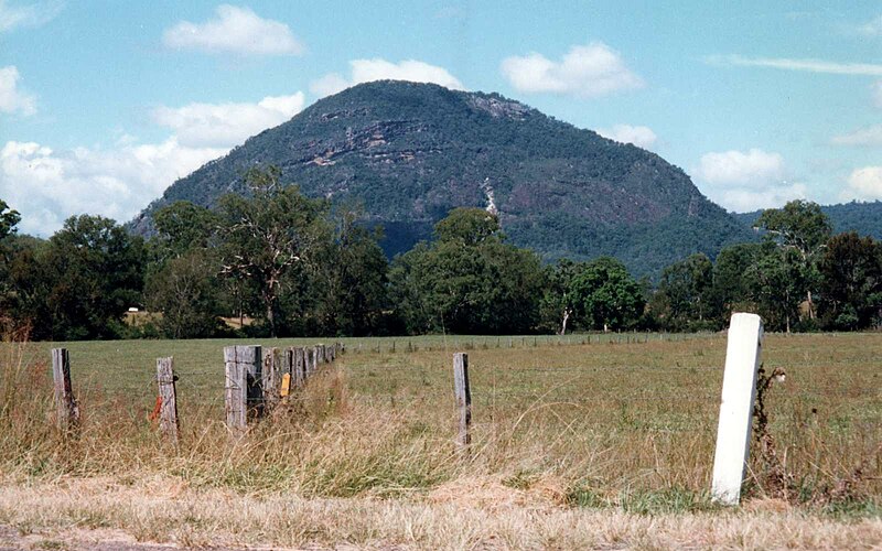 File:Haystack Mountain NSW.jpg