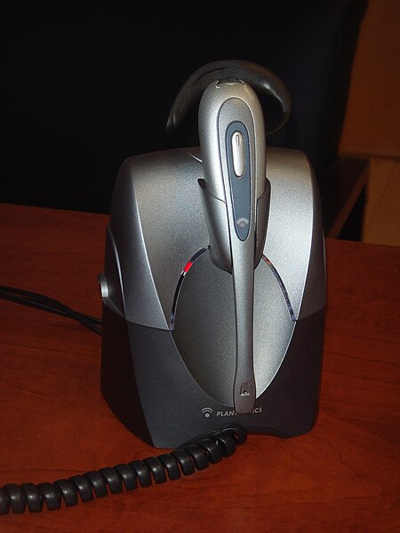 File:Plantronic office headset.JPG