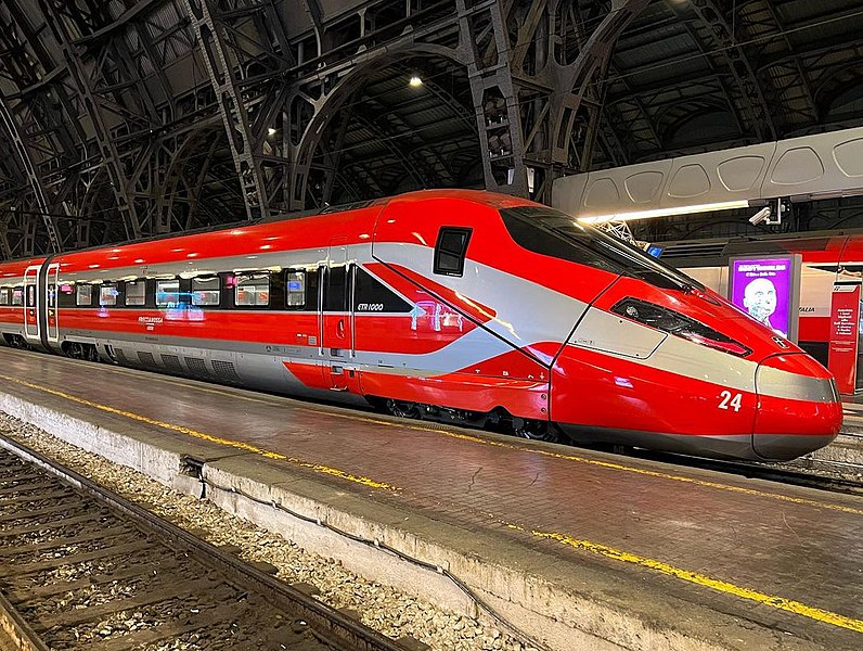 Archivo:Frecciarossa 1000 nuova livrea.jpg