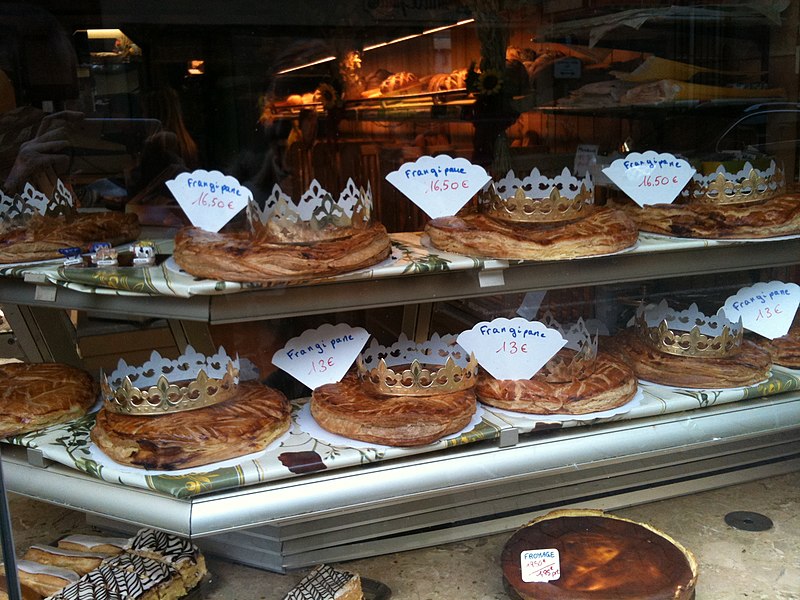 File:Galettes-des-rois.JPG