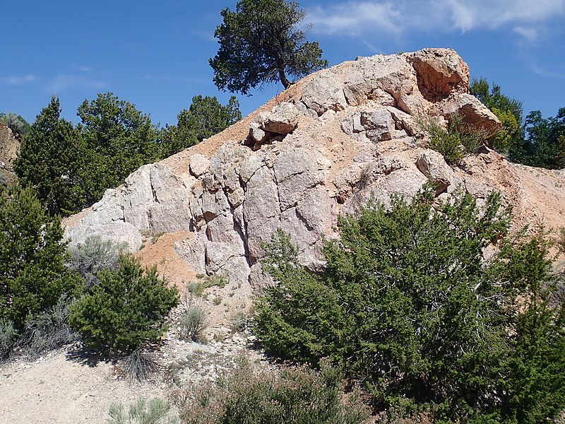 File:Harding spotted rock.jpg