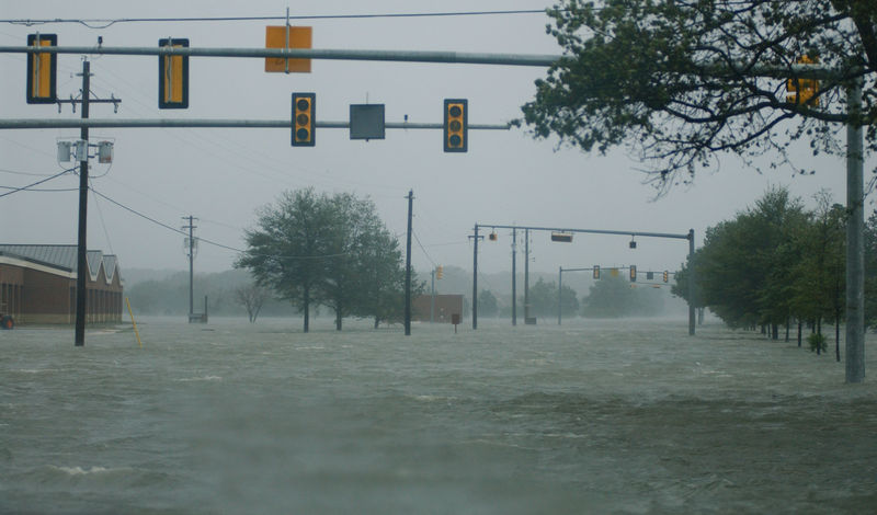 File:Hurricane Isabel flood water.jpg