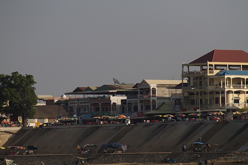 File:Stung Treng city 3600.jpg