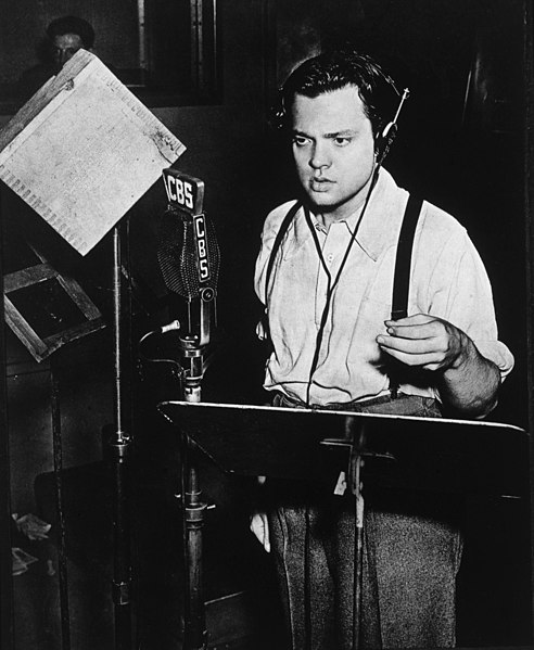 File:Welles-Radio-Studio-1938.jpg