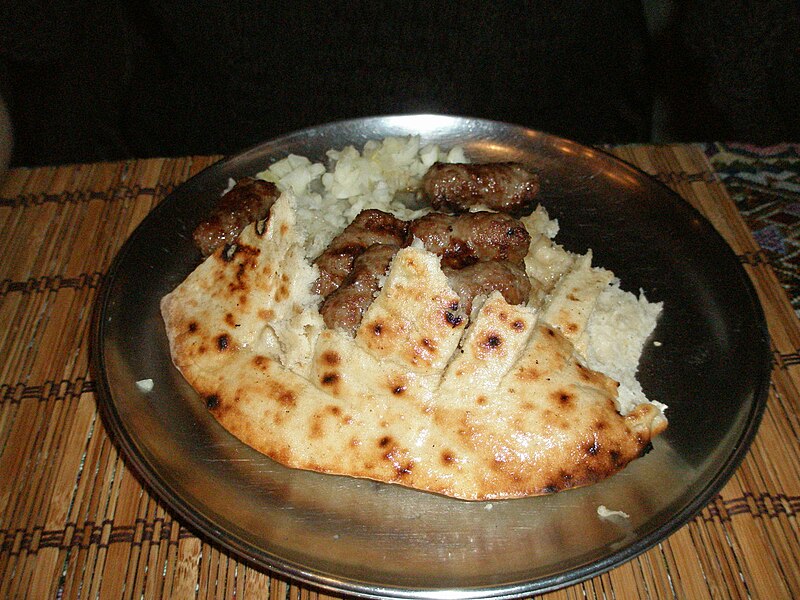 File:Cevapcici in somun.jpg