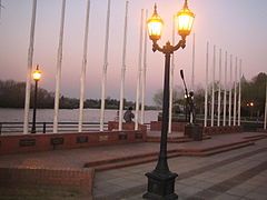 Esquina del Río Tigre con el Río Luján.