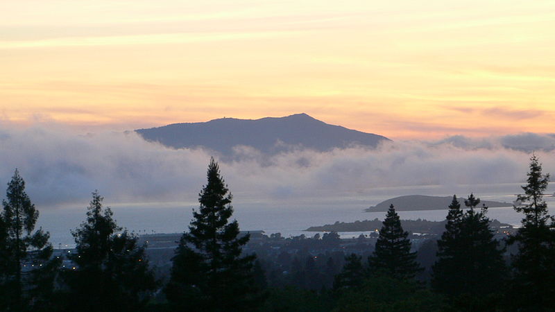 File:Mount tamalpais from berkeley.JPG