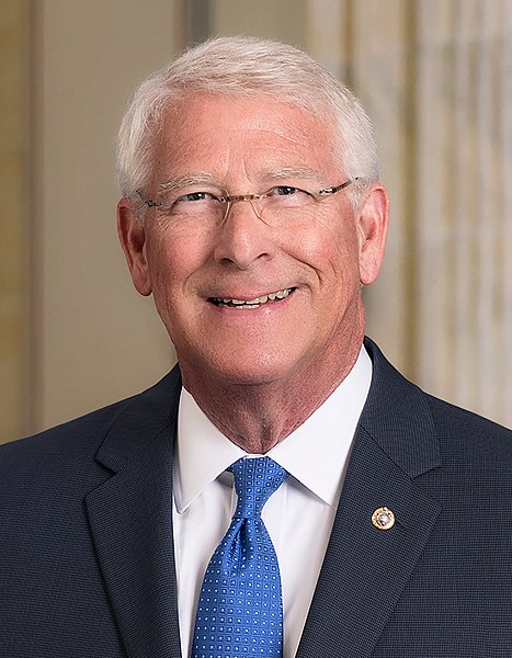 File:Roger F. Wicker crop.jpg