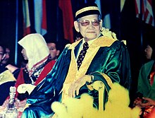 Tun-Ahmad-Zaidi-Adruce.jpg