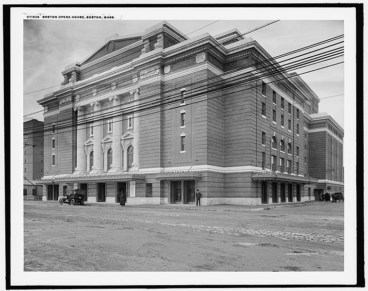 File:BostonOperaHouse 1900s DetroitPubCo LC.jpg