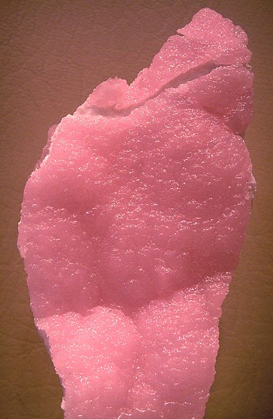 Файл:Smithsonite - Pink Variety.jpg