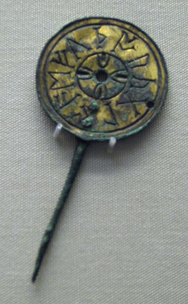 File:British Museum Malton Pin.jpg