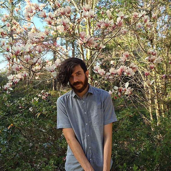 File:Kaveh Akbar.jpg