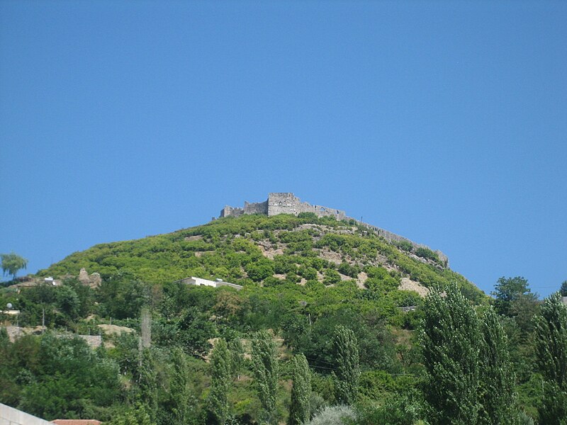 File:Lezhë Castle2.jpg