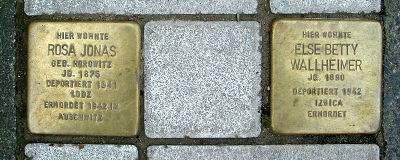 File:Moenchengladbach Stolpersteine Mozartstrasse.jpg