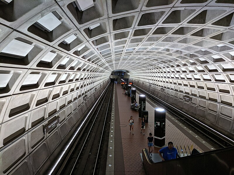 File:Navy Yard–Ballpark 03.jpg