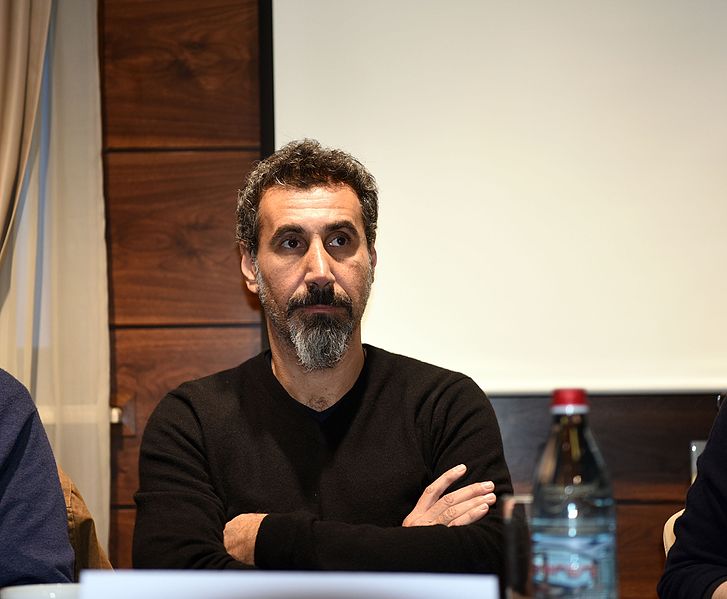 Файл:Serj Tankian in Artsakh.jpg