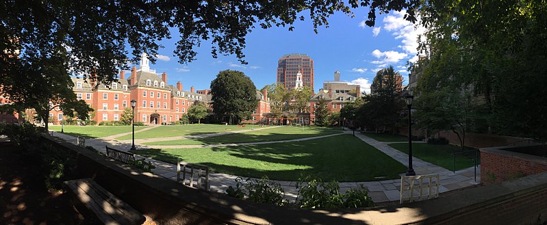 File:Silliman College Courtyard Yale.jpg