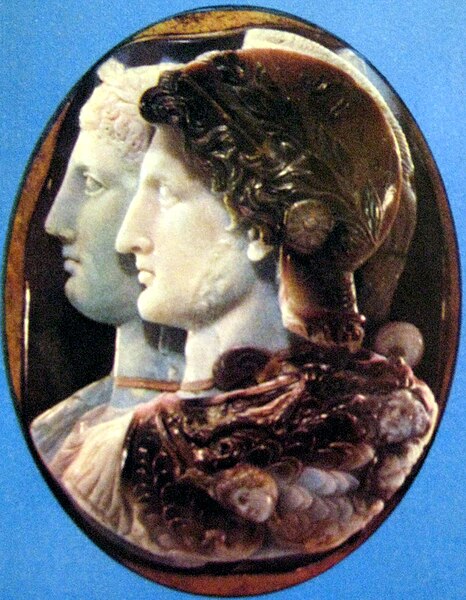 File:Cameo gonzaga.jpg