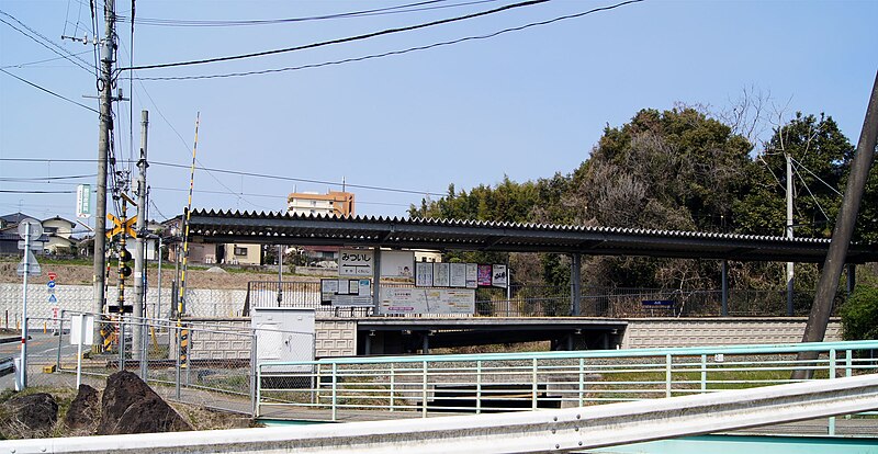 File:Mitsuishi station east.jpg