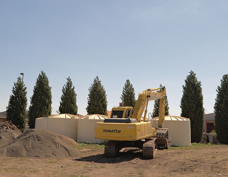 File:Rainwater tanks 01 pengo.jpg