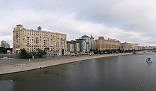 SmolenskayaEmbankment1.jpg