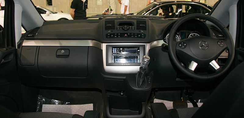 File:Mercedes-Benz V-Class interior.jpg