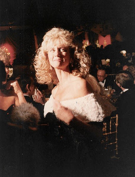 File:Olivia Newton-John (1989).jpg