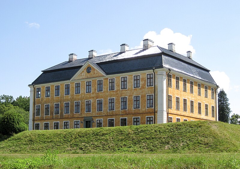 Файл:Swedish castle Christinehof 5.jpg