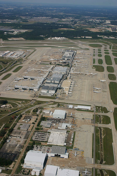 File:IAH-AerialView-23Apr2012.jpg