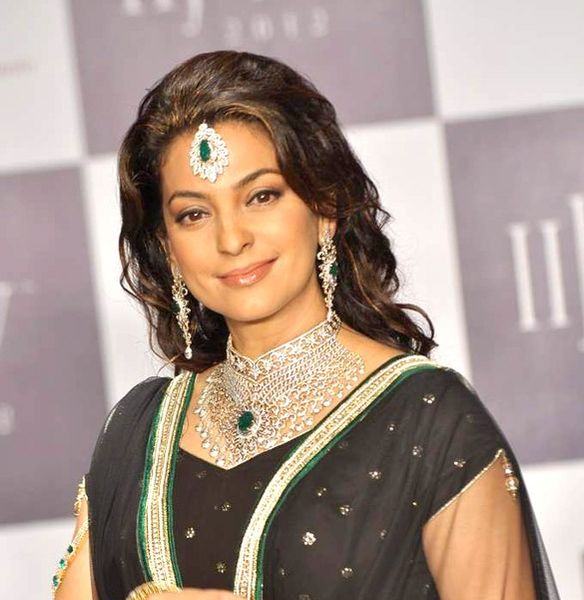 File:Juhi at IIJW12.jpg