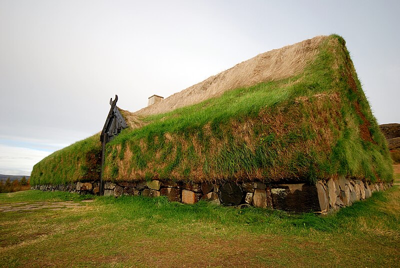 Файл:Stöng Viking Longhouse.jpg