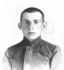 1915, Gymnasium graduate[1]