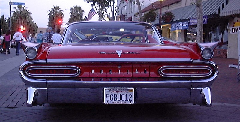 File:Bonneville taillights.jpg