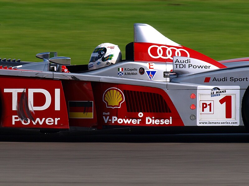 File:McNish Audi R10.jpg