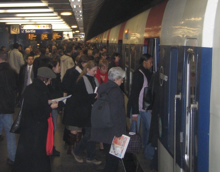 File:RER-B Chatelet.jpg