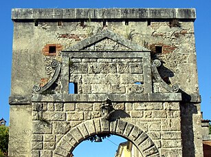 Puerta romana de Rieti