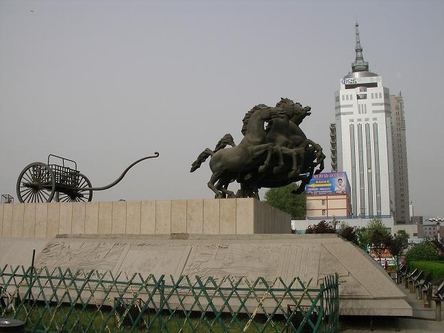 File:Luoyang at Horse Carriage Pits Museum.JPG